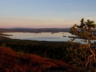 Reise in Finnland, Lappland per Kanu, mit Huskys und zu Fuß