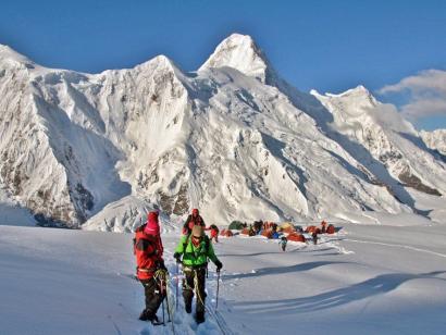 Pik Karly Tau (5450 m), Bayankol (5791 m) und Marble Wall (6400 m) Bergexpedition zu drei spektakulären Gipfeln