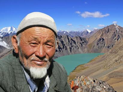 Reise in Kirgistan, Atermberaubendes Panorama vom Alakul Pass (ca. 3900 m)