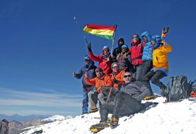Reise in Bolivien, Gute Laune auf dem Gipfel des Parinacota