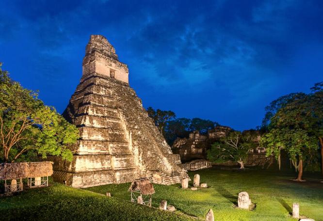 Reise in Guatemala, Tempel Gran Jaguar in Tikal (UNESCO)