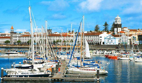 Reise in Portugal, Hafen Ponta Delgada