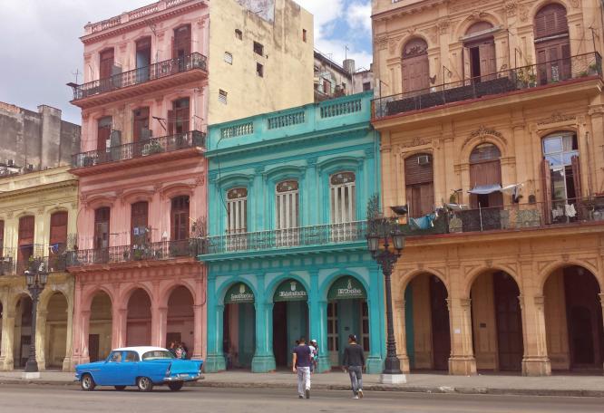 Reise in Kuba, farbenfrohesHavanna.jpg