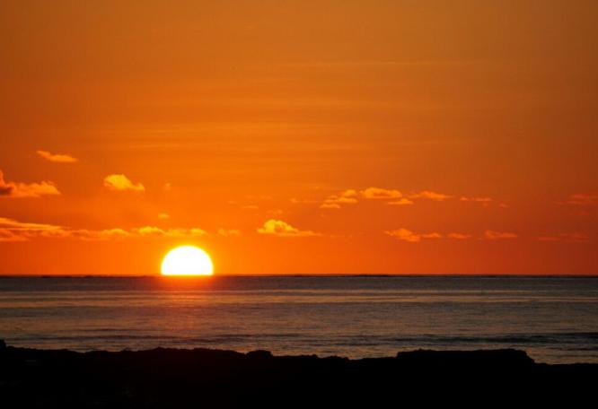 Reise in Fidschi, Sonnenuntergang über dem Pazifik