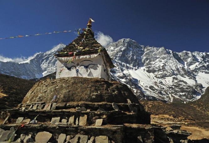 Reise in Nepal, Stupa im Khumbu