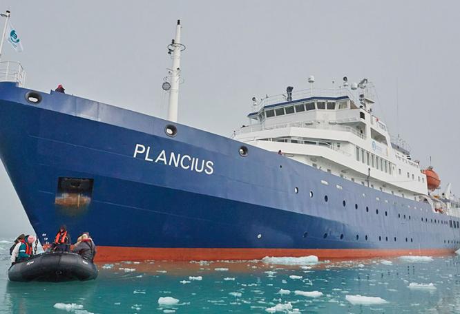 Reise in Grönland, MS Plancius