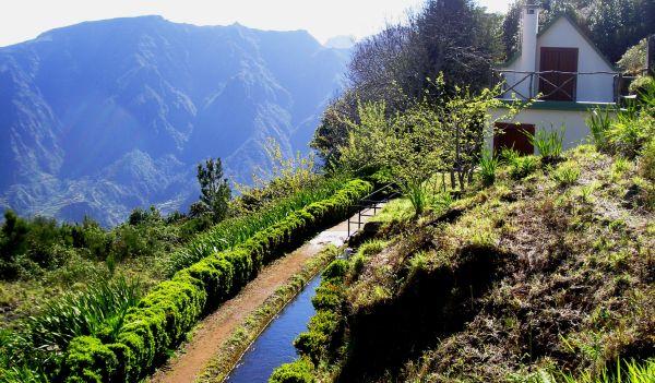 Reise in Portugal, Levada auf Madeira