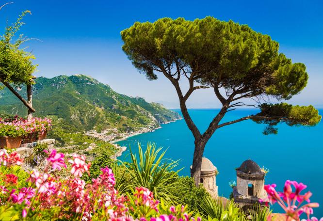 Reise in Italien, Golf von Neapel: Kulturschätze an der Traumküste mit Flair