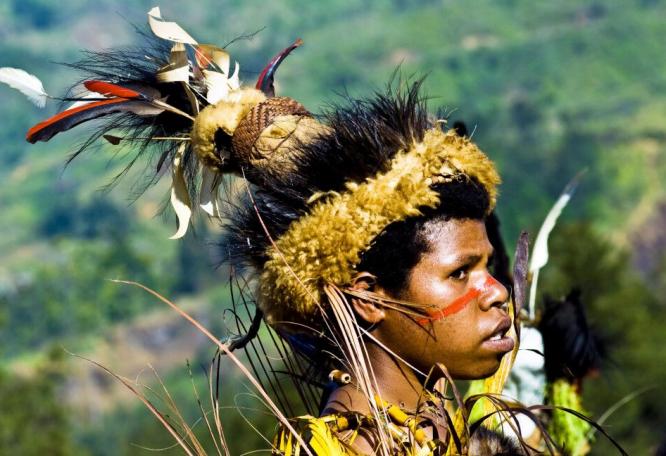 Reise in Papua-Neuguinea, Junger Novize beim Kalam-Festival