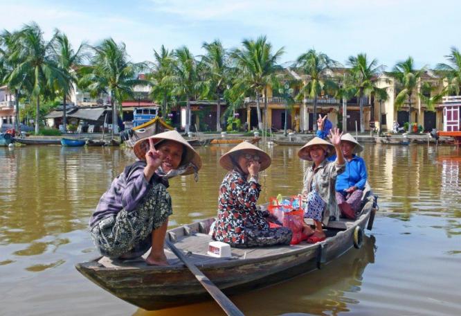 Reise in Vietnam, zurück vom Einkauf auf dem Markt
