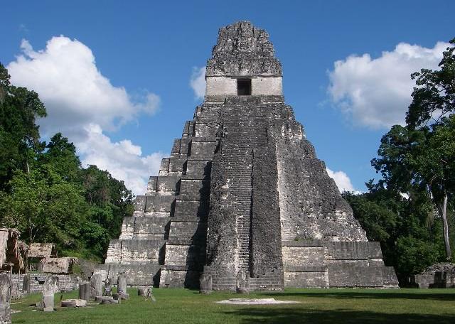 Reise in Guatemala, k-Tikal_tempel.JPG