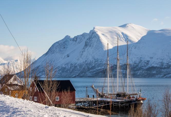 Reise in Norwegen, Nordlichter und Milchstraße über Nordnorwegen