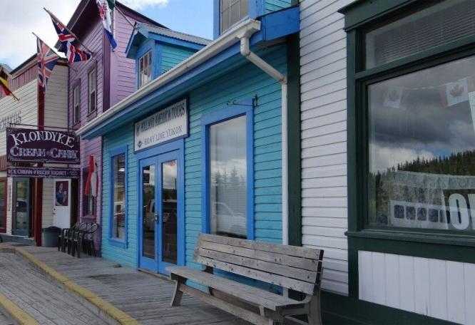 Reise in Kanada, Historische Häuserfronten in Dawson City