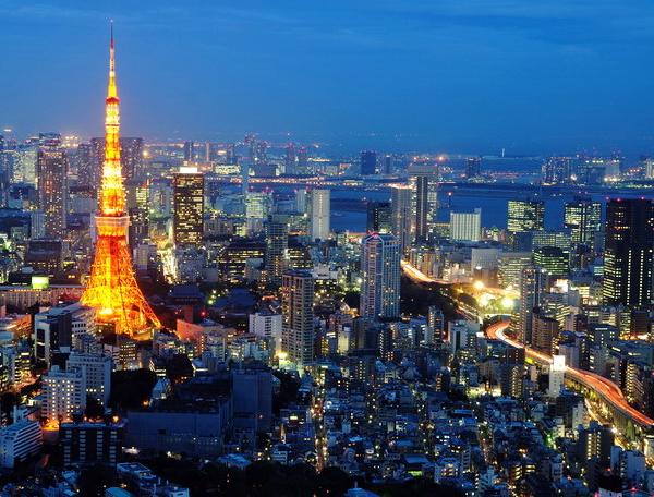Reise in Japan, Tokyo Tower bei Nacht