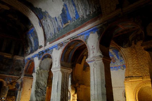 Reise in Türkei, Die prächtig erhaltene Tokali Kilise im Kirchental von Göreme