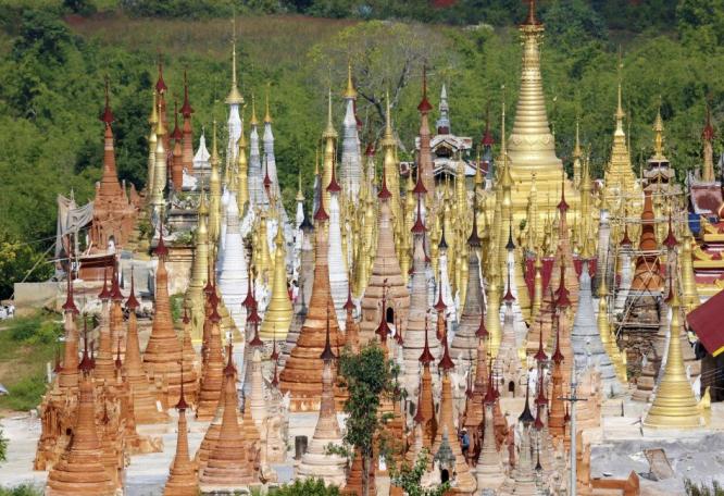 Reise in Myanmar, Studierende Novizen im Kloster