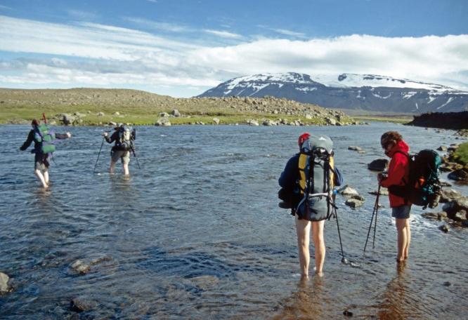 Reise in Island, Durch das einsame Hochland
