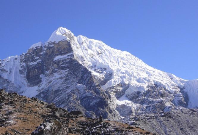 Reise in Nepal, DIAMIR-Reisegruppe beim Gipfelerfolg am Gokyo Ri