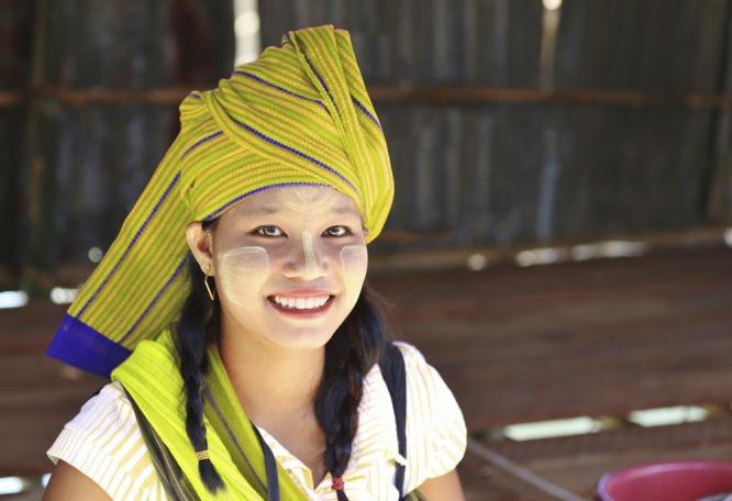 Reise in Myanmar, Einbeinruderer auf dem Inle-See