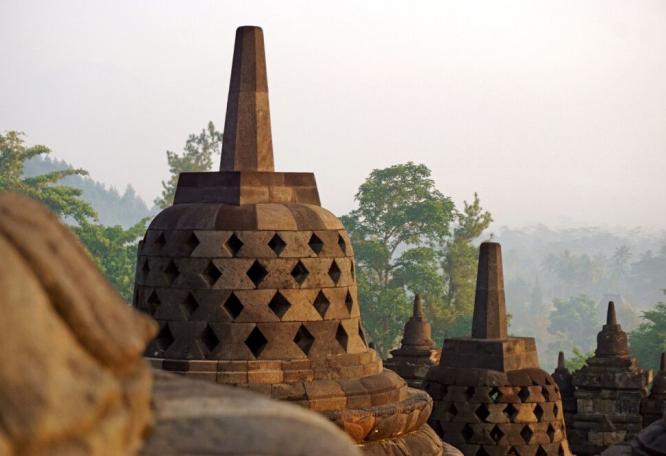 Reise in Indonesien, Mystische Stimmung am Borobudur