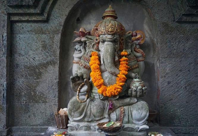 Reise in Indonesien, Statue des Ganesha auf Bali