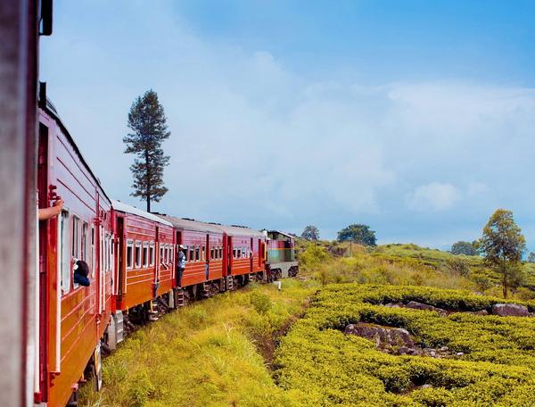 Reise in Sri Lanka, Per Zug durch Sri Lanka