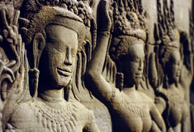 Reise in Kambodscha, Überwachsener Tempel in Angkor in der grünen Saison