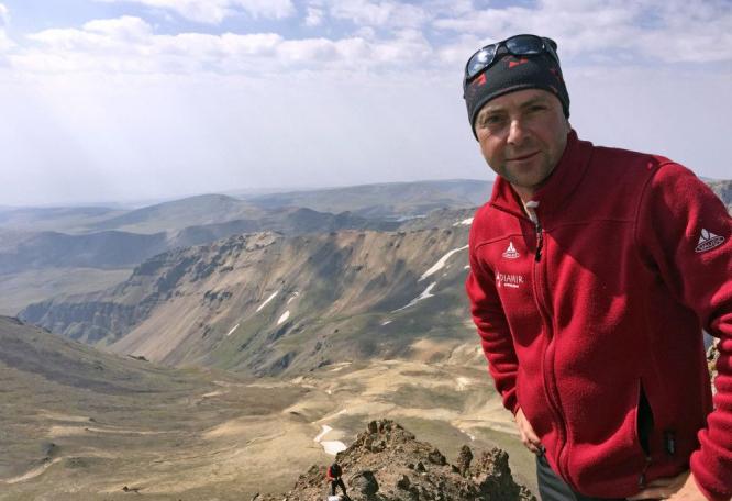 Reise in Armenien, Reiseleiter Stefan Hilger im armenischen Hochland
