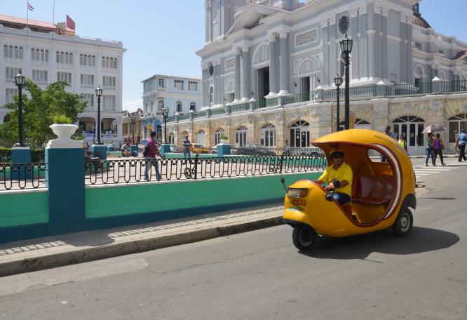 Reise in Kuba, Plaza Cespedes Santiago