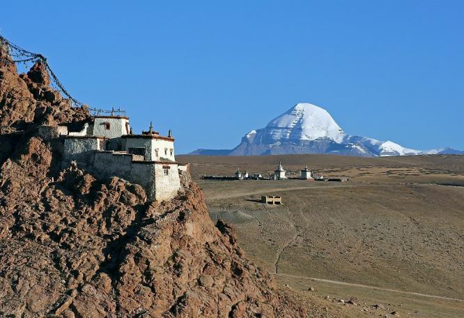 Reise in China, Von heiligen Stätten zu heiligen Bergen - Von Zentraltibet zum Kailash