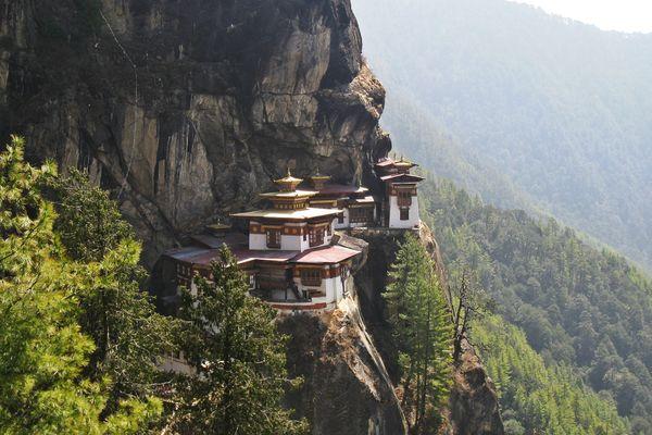 Reise in Bhutan, Zwei Welten im Himalaya - Nepal und Bhutan