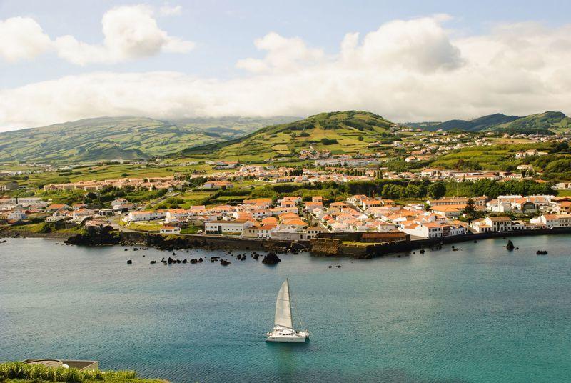 Reise in Portugal, Azoren: Inselhopping im Triângulo