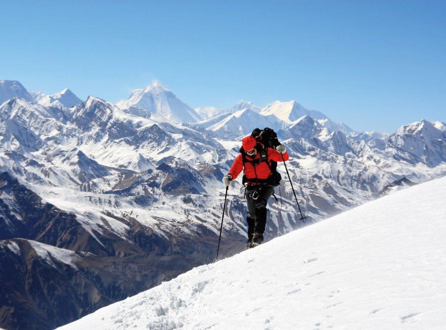 Reise in Nepal, Die majestätische Gipfelspitze des Himlung.