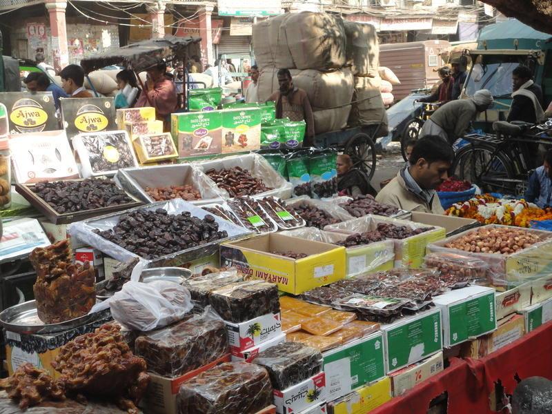 Reise in Indien, Reiche Auswahl auf dem Gewürzmarkt in Alt-Delhi