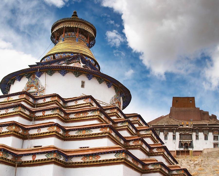 Reise in China, Von heiligen Stätten zu heiligen Bergen - Von Zentraltibet zum Kailash